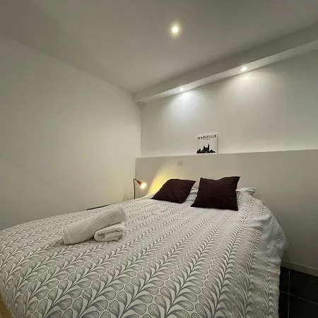 Confort & Cosy -parking Apartment *